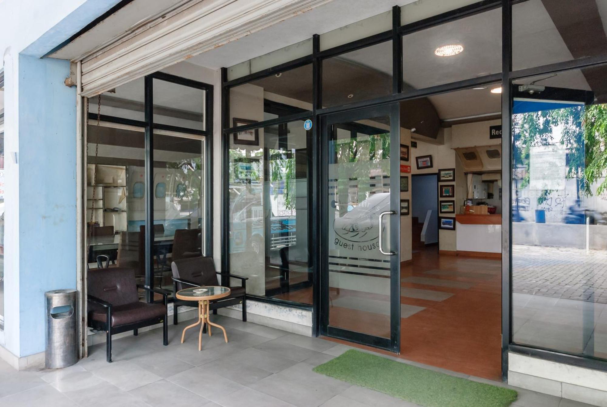 Reddoorz Near Mandaya Royal Hospital Puri Hotell Tangerang Eksteriør bilde