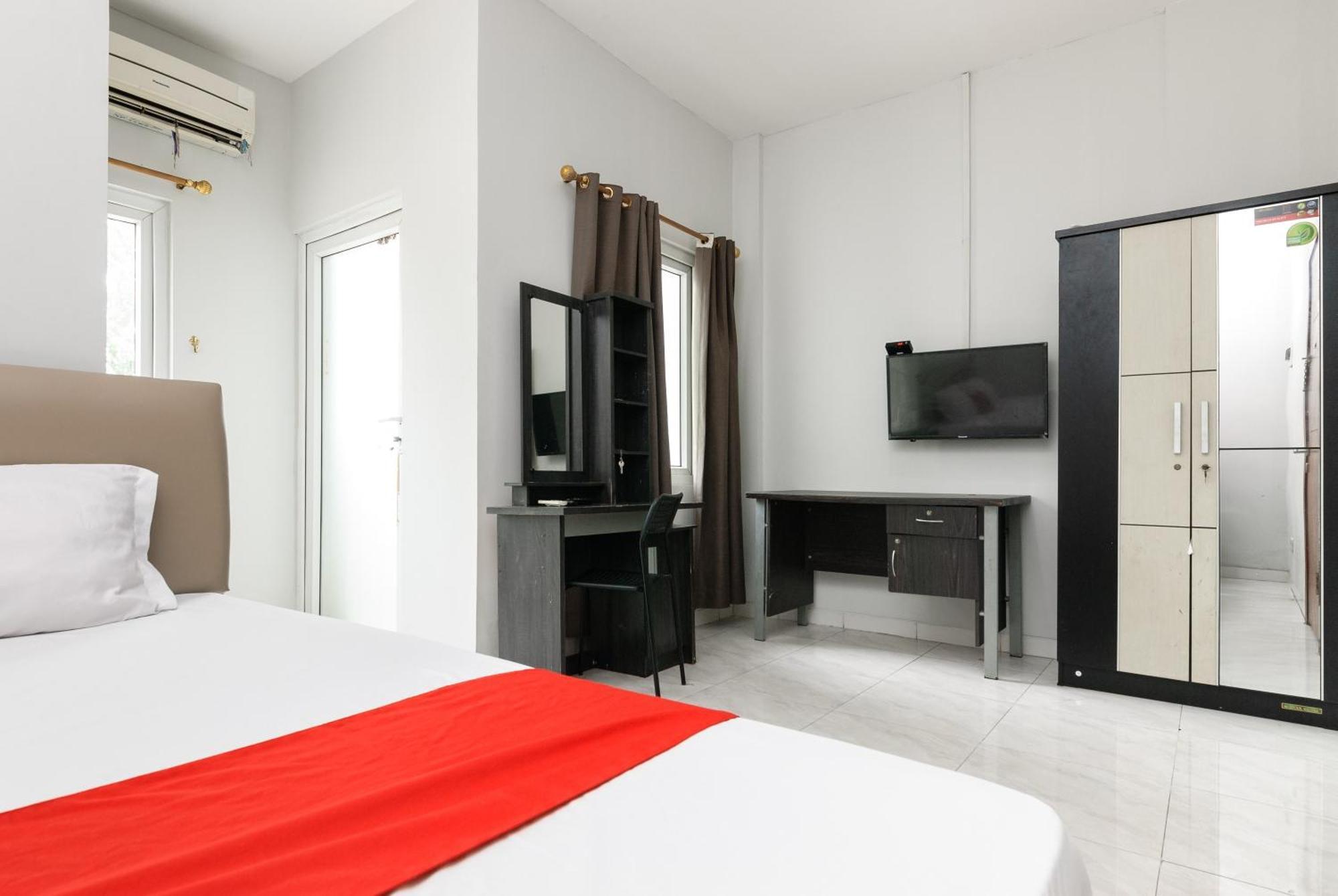 Reddoorz Near Mandaya Royal Hospital Puri Hotell Tangerang Eksteriør bilde
